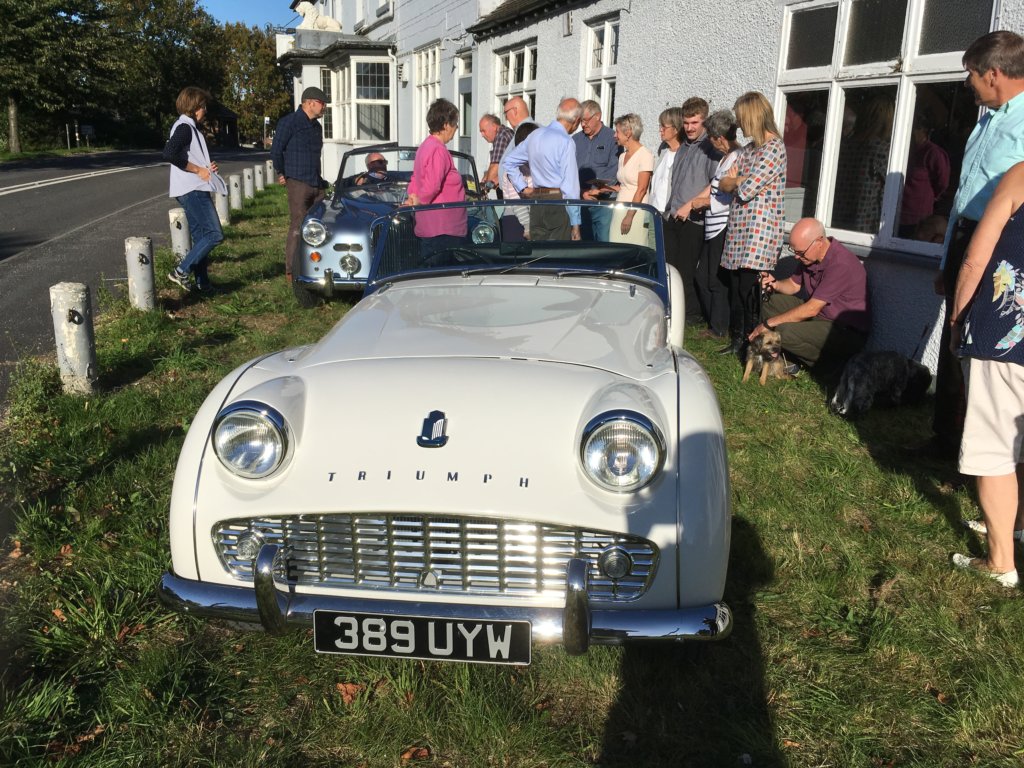 Photograph to publicise the agreement between The White Lion Community Pub Ltd and Memory Lane Classics (27/09/18) - image &copy; Tony Lee